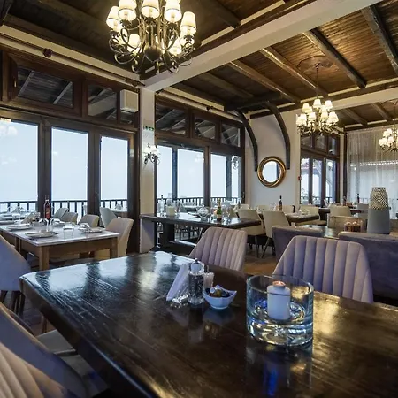 Castello 3* Neos Panteleimonas