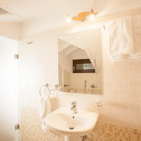 Castello 3* Неос-Пантелеймонас