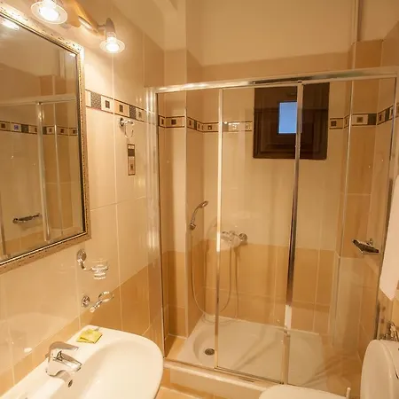 宾馆 卡斯泰罗小屋酒店 内奥斯潘特雷蒙纳斯