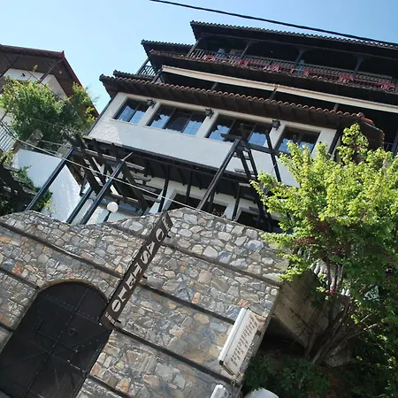 Zajazd Castello Neos Panteleimonas