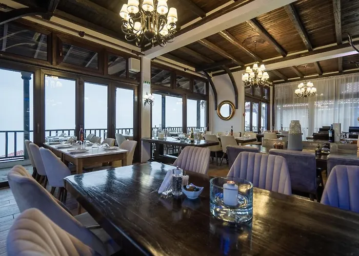 Castello 3* Neos Panteleimonas