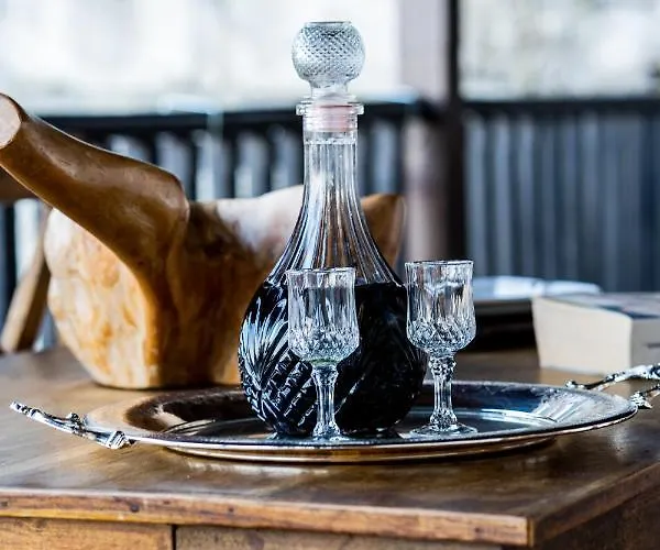 Castello 3* Neos Panteleimonas