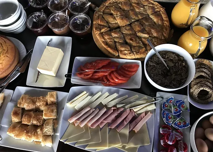 Castello 3* Neos Panteleimonas