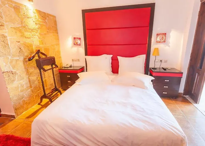 Castello 3* Neos Panteleimonas